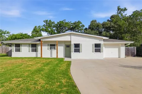 Exterior - 304 Dunn St, Bryan, TX 77801 photo 7 of 8