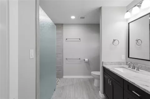 Bath - 304 Dunn St, Bryan, TX 77801 photo 7 of 7