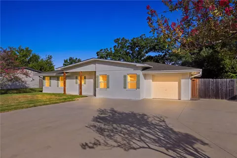 Exterior - 304 Dunn St, Bryan, TX 77801 photo 7 of 7