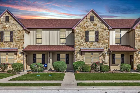 3328 Lieutenant Ave, College Station, TX 77845