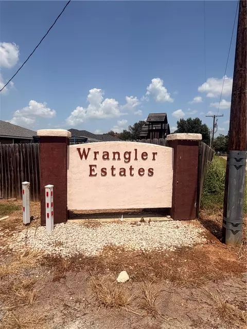 406 N Wrangler St, Franklin, TX 77856