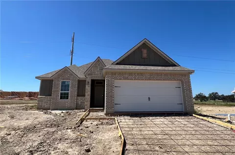 4736 Holm Oak Rd, College Station, TX 77845