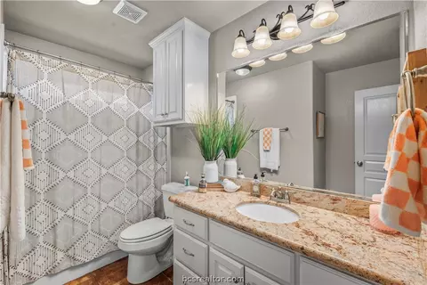Bath - 8748 Tejas Ranch Loop, Bryan, TX 77808 photo 3 of 3