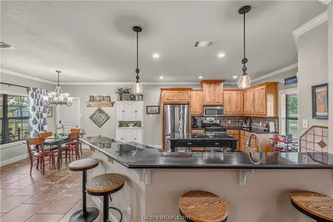 Kitchen - 8748 Tejas Ranch Loop, Bryan, TX 77808 photo 3 of 6
