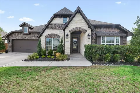 4800 Crooked Branch Dr, College Station, TX 77845