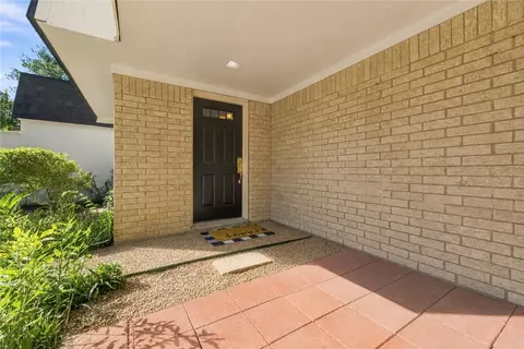 Exterior - 2705 Arbor Dr, Bryan, TX 77802 photo 2 of 7