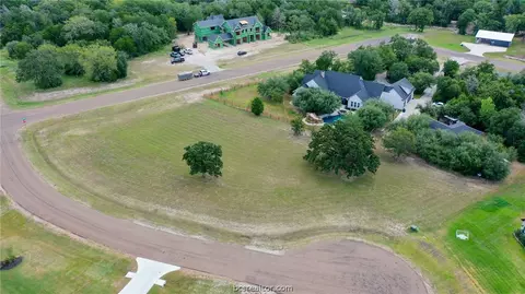 5278 Legend Oaks Ct, College Station, TX 77845