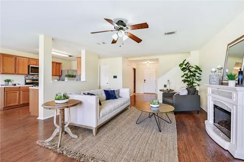 15132 Faircrest Dr, College Station, TX 77845