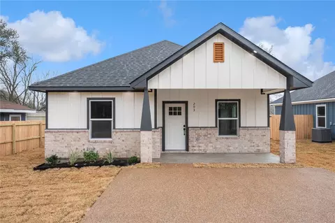 Exterior - 203 Lock Ln, Bryan, TX 77803 photo 2 of 3