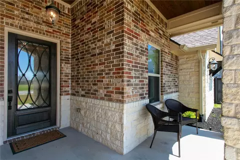 Exterior - 5015 Highline Dr, Bryan, TX 77802 photo 3 of 9