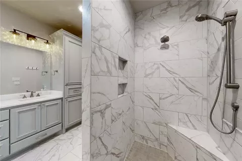 Bath - 5015 Highline Dr, Bryan, TX 77802 photo 3 of 6