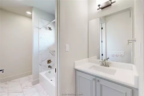 Bath - 5015 Highline Dr, Bryan, TX 77802 photo 6 of 6