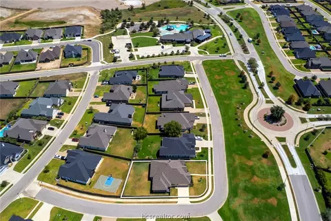 View/Area - 5015 Highline Dr, Bryan, TX 77802 photo 3 of 4