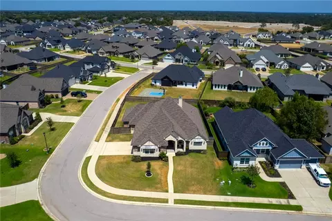 View/Area - 5015 Highline Dr, Bryan, TX 77802 photo 1 of 4
