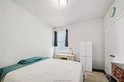 Bedroom - 3011 Stevens Dr, Bryan, TX 77803 photo 4 of 4
