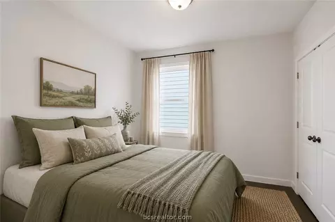 Bedroom - 3011 Stevens Dr, Bryan, TX 77803 photo 3 of 4