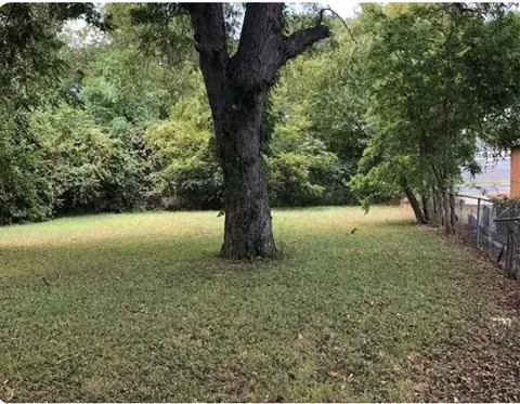 304 E 17th St E, Bryan, TX 77083