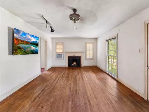Living - 305 Hensel Ave, Bryan, TX 77801 photo 4 of 6