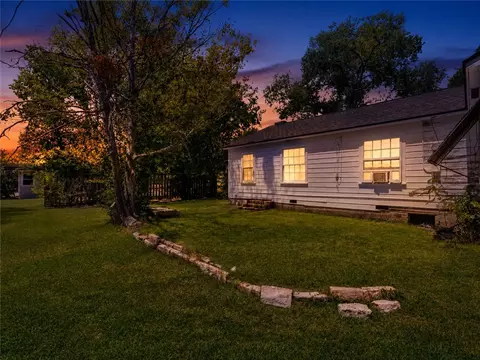 Exterior - 305 Hensel Ave, Bryan, TX 77801 photo 10 of 18