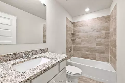 Bath - 2517 Maskavich Ct, Bryan, TX 77807 photo 1 of 4