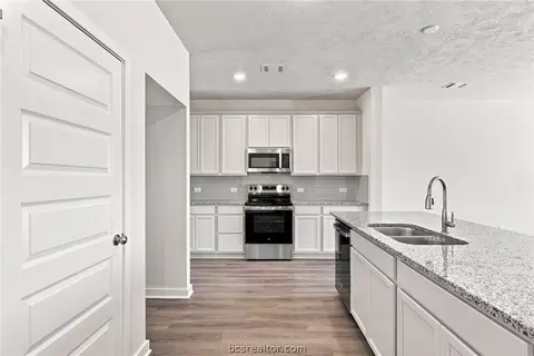 Kitchen - 2517 Maskavich Ct, Bryan, TX 77807 photo 1 of 2