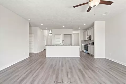 Living - 2517 Maskavich Ct, Bryan, TX 77807 photo 3 of 6
