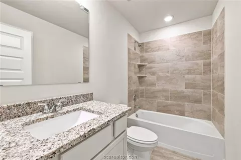 Bath - 2517 Maskavich Ct, Bryan, TX 77807 photo 1 of 4