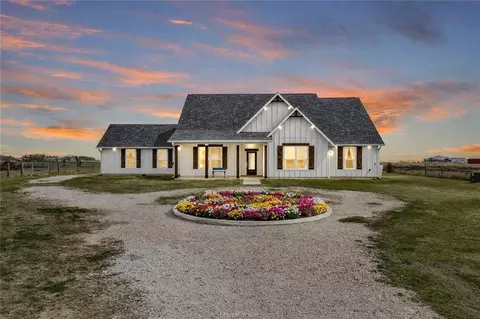 Exterior - 36244 Cochran Rd, Waller, TX 77484 photo 2 of 10