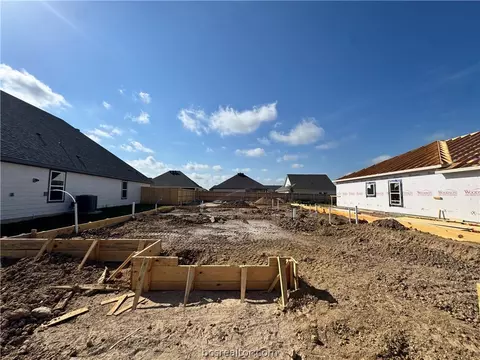 1226 Verona Dr, College Station, TX 77845