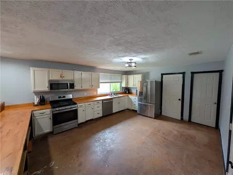 Kitchen - 10434 Which Way, Bryan, TX 77807 photo 2 of 3