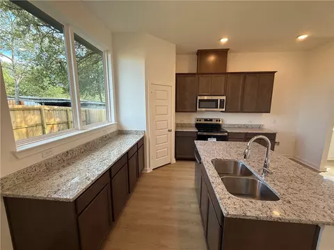 Kitchen - 1916 Mcarthur Ave, Bryan, TX 77803 photo 2 of 3