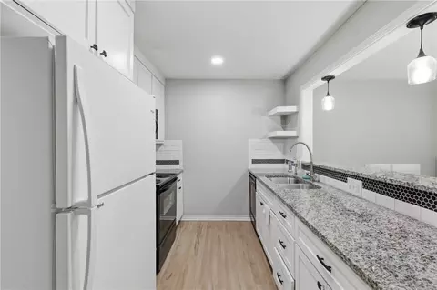 Kitchen - 1919 Pine Tree Dr, Bryan, TX 77802 photo 2 of 6
