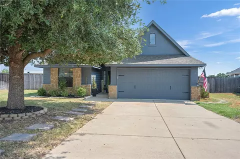 3802 Wild Horse Creek Ct, College Station, TX 77845