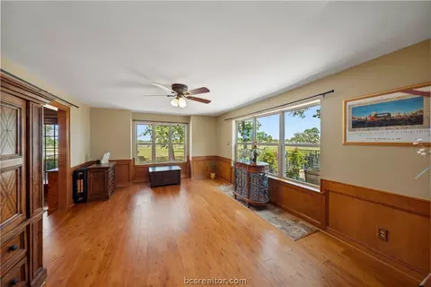 Living - 25948 Nelson Rd, Hempstead, TX 77445 photo 1 of 3