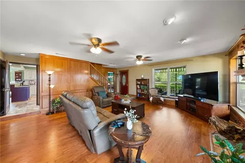 Living - 25948 Nelson Rd, Hempstead, TX 77445 photo 3 of 3