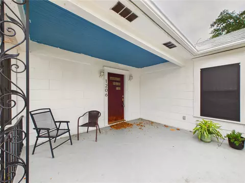 Exterior - 1206 E 30th St, Bryan, TX 77802 photo 1 of 8