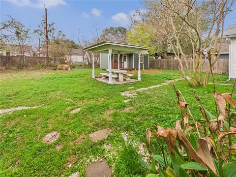 Exterior - 1206 E 30th St, Bryan, TX 77802 photo 5 of 8