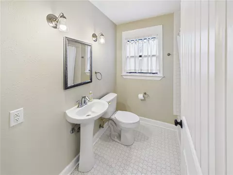 Bath - 1206 E 30th St, Bryan, TX 77802 photo 1 of 3