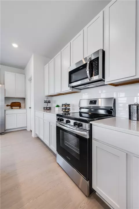 Kitchen - 2725 Chippewa Rd, Bryan, TX 77807 photo 2 of 6