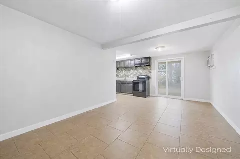 Living - 814 Mitchell St, Bryan, TX 77802 photo 5 of 6
