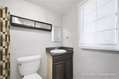 Bath - 814 Mitchell St, Bryan, TX 77802 photo 2 of 2