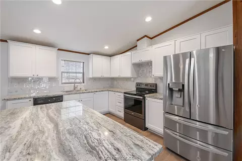 Kitchen - 19777 Fm 974, Bryan, TX 77808 photo 2 of 5