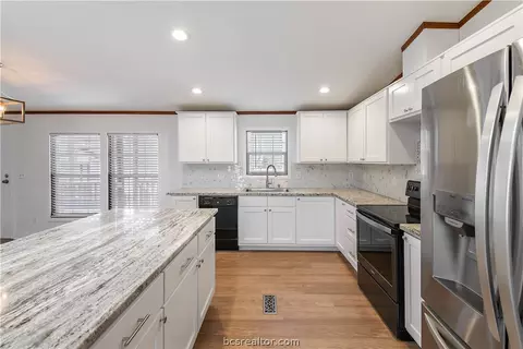 Kitchen - 19777 Fm 974, Bryan, TX 77808 photo 5 of 5
