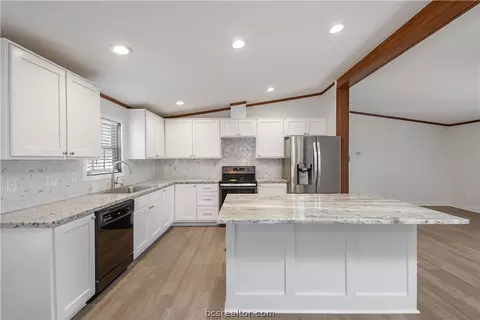 Kitchen - 19777 Fm 974, Bryan, TX 77808 photo 3 of 5