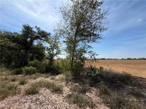 433 Cresent Bnd, Cameron, TX 76520 photo 16
