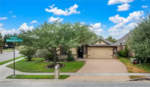 15418 Meadow Pass, College Station, TX 77845