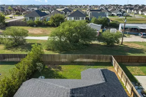 View/Area - 1905 Cambria Dr, Bryan, TX 77802 photo 4 of 8