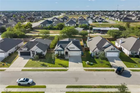 View/Area - 1905 Cambria Dr, Bryan, TX 77802 photo 5 of 8