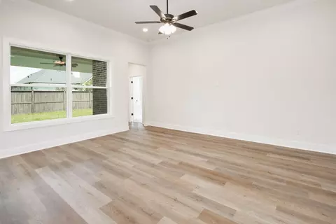 Living - 5076 Acadia Loop, Bryan, TX 77802 photo 4 of 5