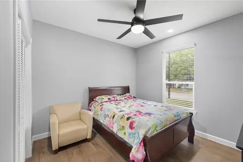 Bedroom - 406 E Davis St, Hearne, TX 77859 photo 5 of 5